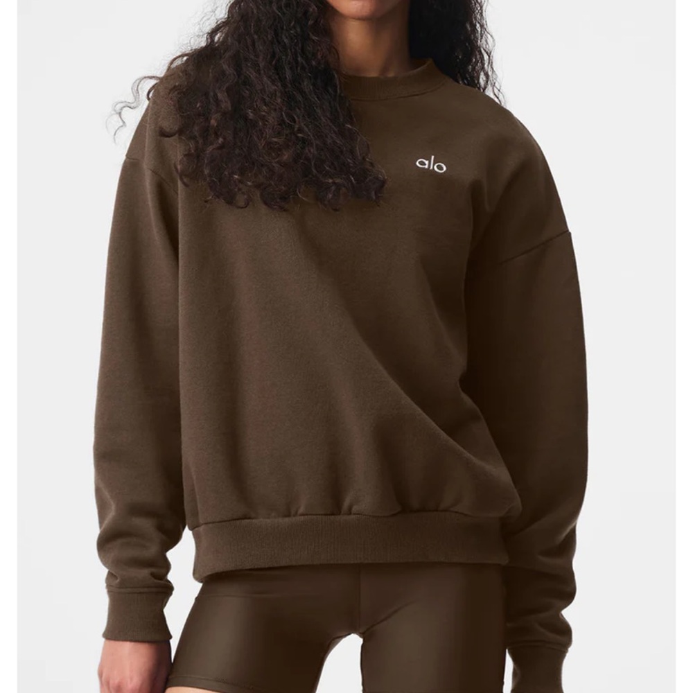 ALO Yoga Women's Chocolate Crew Neck Sweater